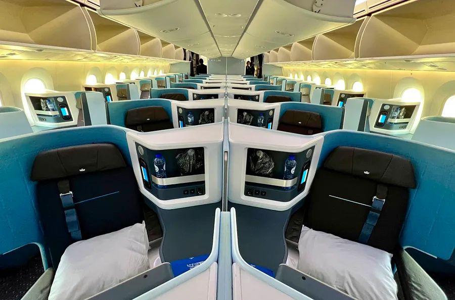 Cover Image for Step aside, Delta: Here’s why Air France-KLM's Flying Blue program has emerged as my top choice for SkyTeam loyalty.