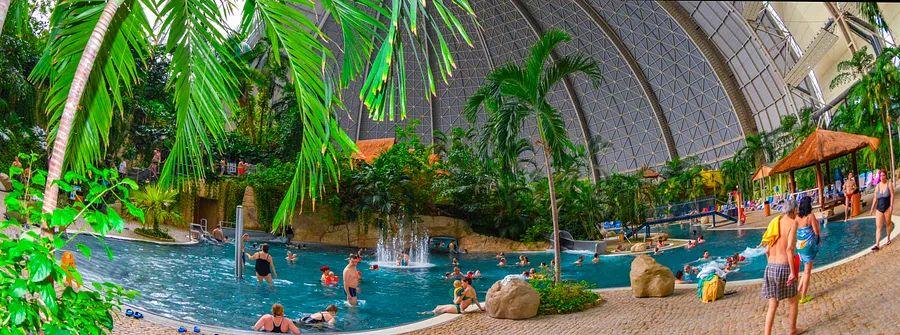 Cover Image for 7 Unique and Fascinating Theme Parks in Europe