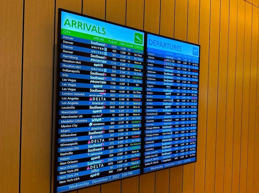 Cover Image for How I turned a five-minute schedule adjustment into a far more pleasant flight itinerary