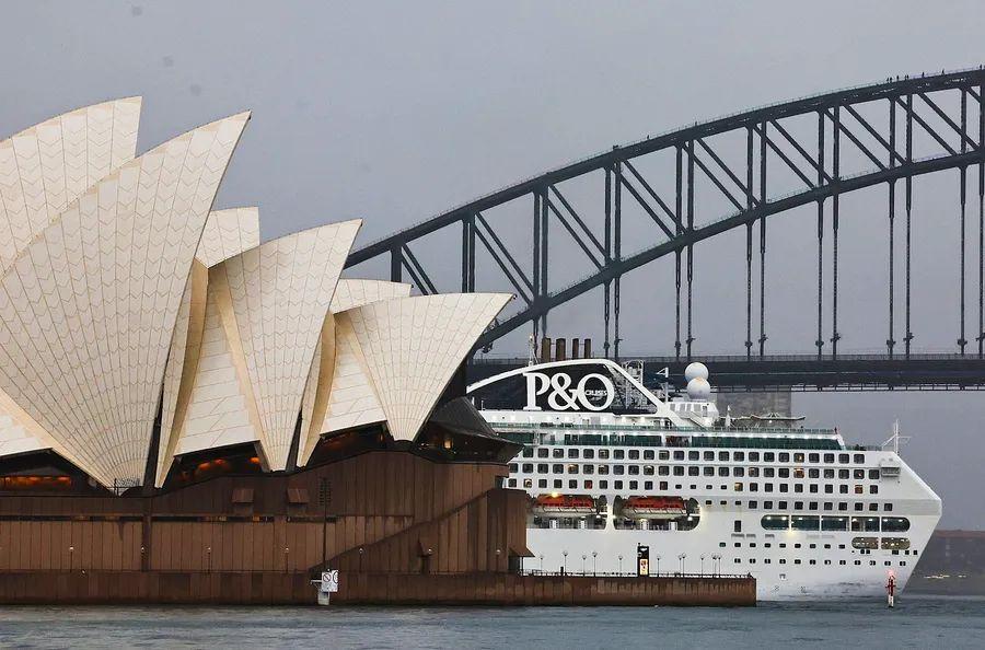 Cover Image for Surprise: A prominent cruise line is going out of business