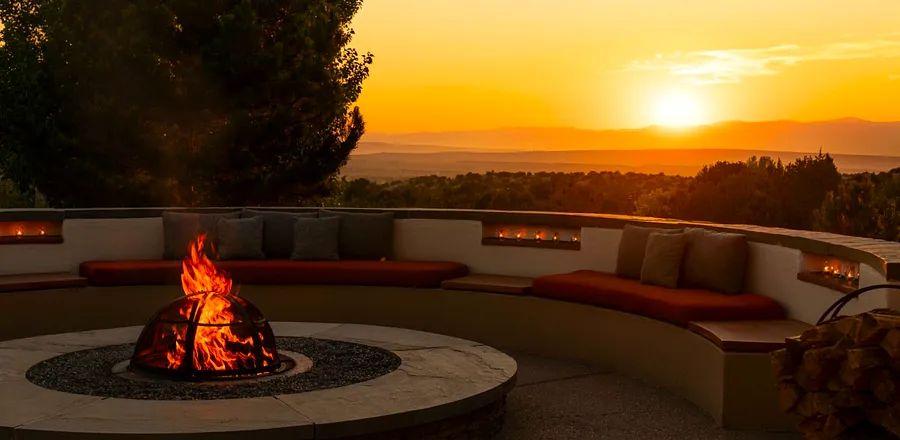 Cover Image for Here Are 6 Excellent Hotels for Viewing October’s Solar Eclipse—And You Can Still Reserve Your Stay
