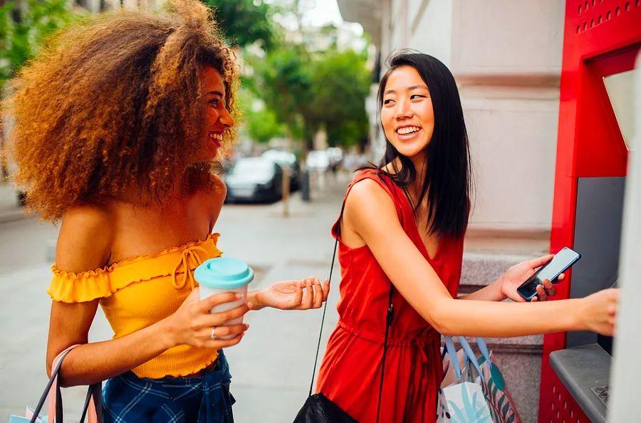 Cover Image for Capital One Refer a Friend: Key insights about this rewarding program