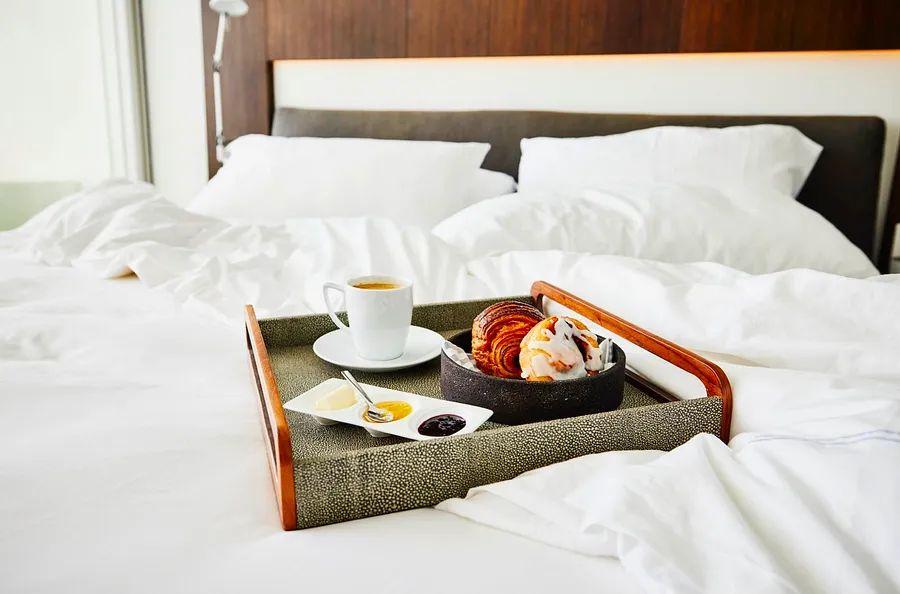Cover Image for While budget hotel rates are decreasing, this doesn’t necessarily indicate a plethora of bargains.