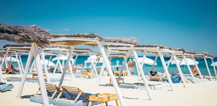 Cover Image for 5 Must-Visit Beach Clubs for Your Ultimate Summer Escape