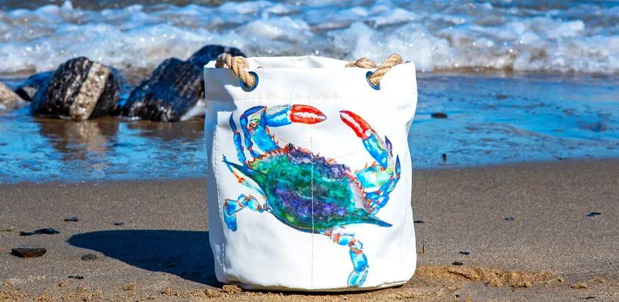 Cover Image for Top 9 Beach Bags Every Traveler Needs