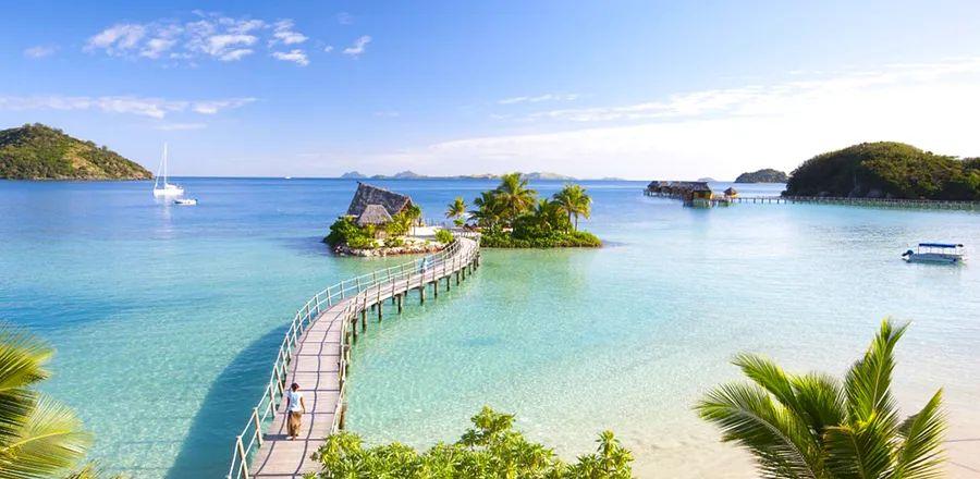 Cover Image for The Most Stunning Resorts in Fiji