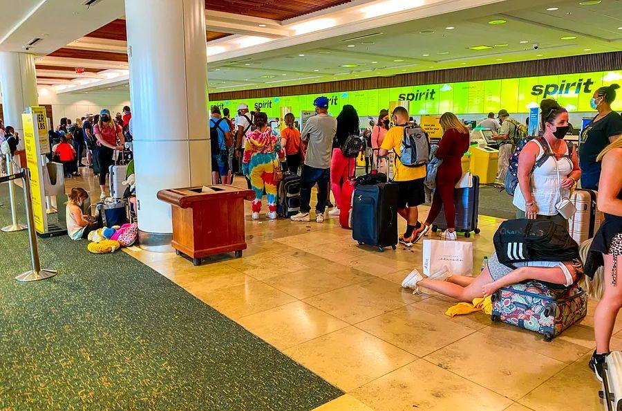 Cover Image for Trying out Spirit Airlines Gold status: Some successes, but certain free perks felt a bit 'costly' to use.