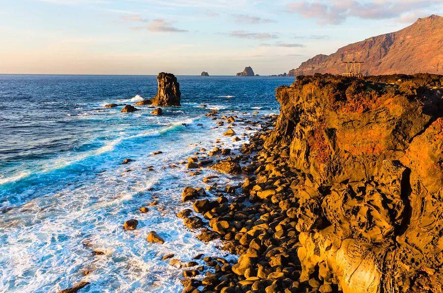 Cover Image for 10 prevalent myths about the Canary Islands