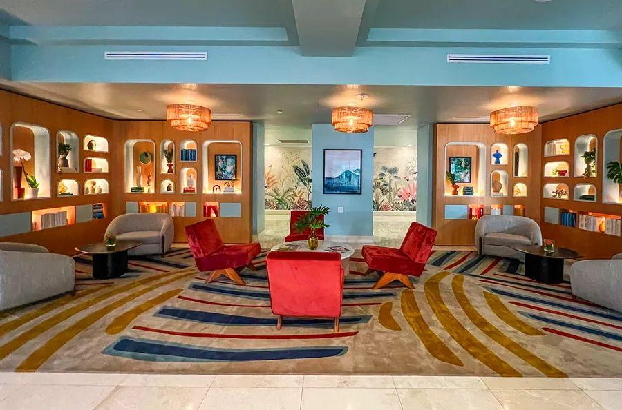 Cover Image for Discover the newly revamped Renaissance Orlando at Disney Springs, a fresh way to use your Marriott points at Disney.