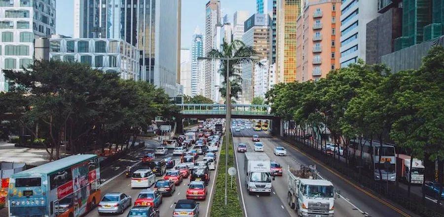 Cover Image for Hong Kong Abolishes Hotel Quarantine for Arriving Travelers