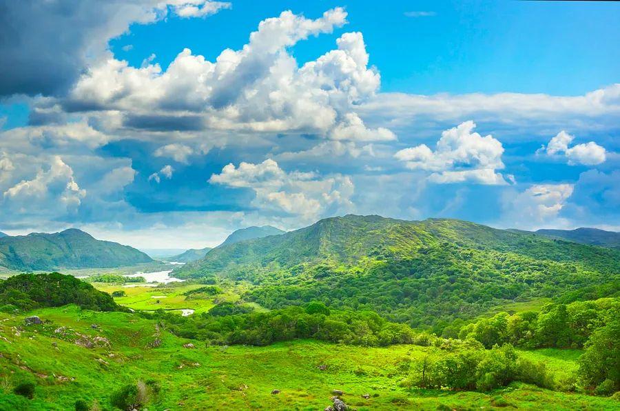 Cover Image for 11 must-visit destinations in Ireland beyond the charm of Dublin