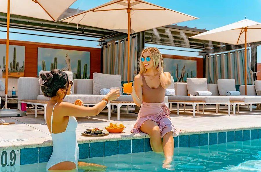 Cover Image for Top 10 Hotels in Scottsdale, Arizona, for an Unforgettable Desert Escape