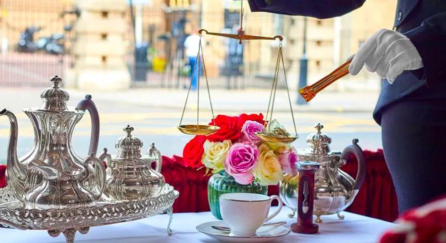 Cover Image for Hotel near Buckingham Palace offers a $200 cup of tea | Dinogo