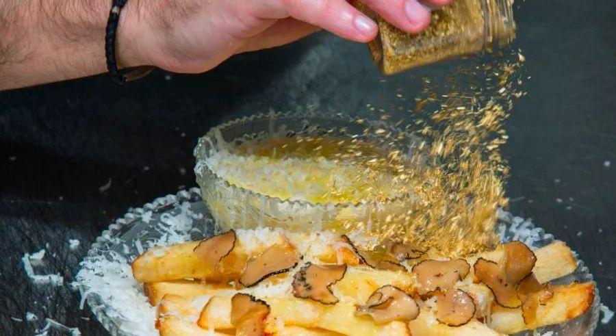 Cover Image for A New York City eatery presents $200 gourmet fries | Dinogo