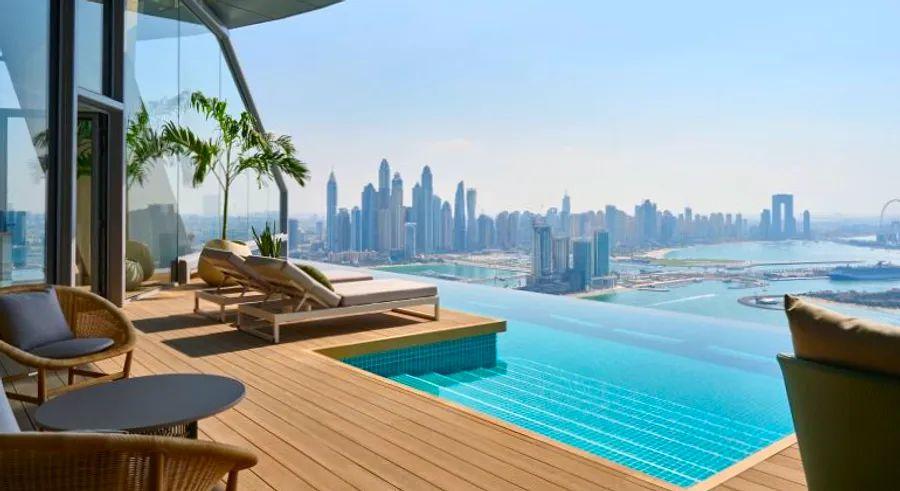 Cover Image for Dubai unveils the tallest 360-degree infinity pool in the world