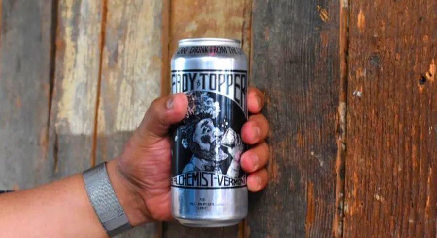 Cover Image for New York State now permits restaurants to offer takeout alcohol paired with food for a ‘dining out while dining in’ experience