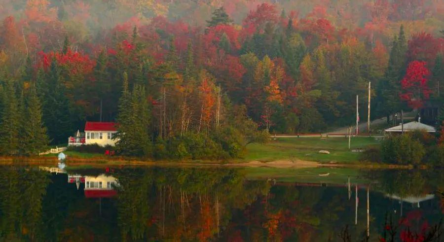 Cover Image for Vermont halts operations at all hotels, vacation rentals, and campgrounds