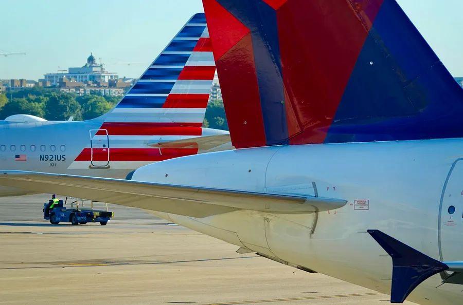Cover Image for Complete 2024 guide to airline status matches and challenges