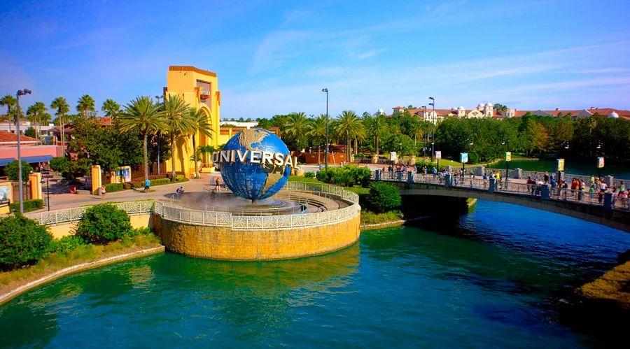 Cover Image for Here's your guide to planning an unforgettable trip to Universal Orlando Resort this year.
