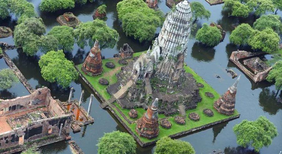Cover Image for 8 Essential Attractions to See in Bangkok