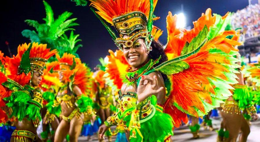 Cover Image for Rio and São Paulo delay their official Carnival parades until April