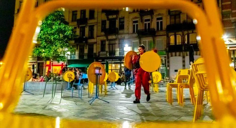 Cover Image for As Europe faces a spike in coronavirus cases, bars and pubs are shutting down, with experts questioning whether the approach will be effective.