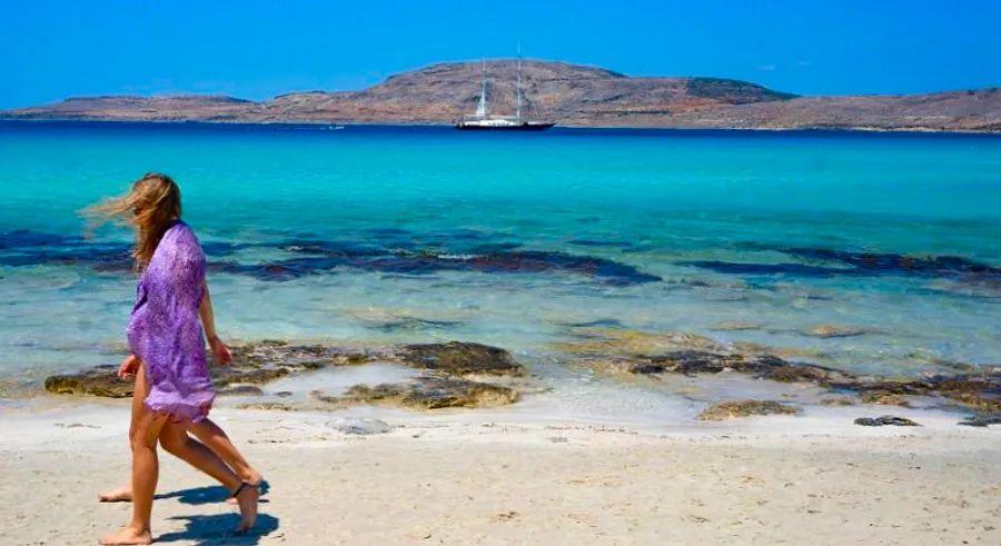 Cover Image for Why Greece is Europe's top holiday destination right now
