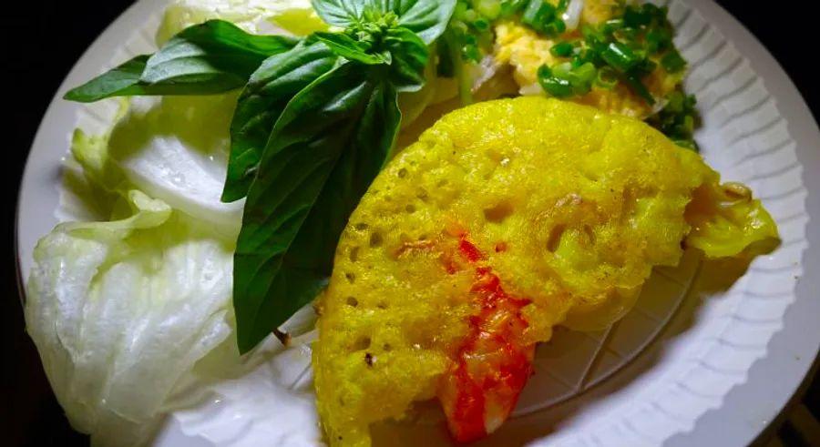 Cover Image for Explore 8 of the most popular dishes featured at the World Street Food Festival 2016.