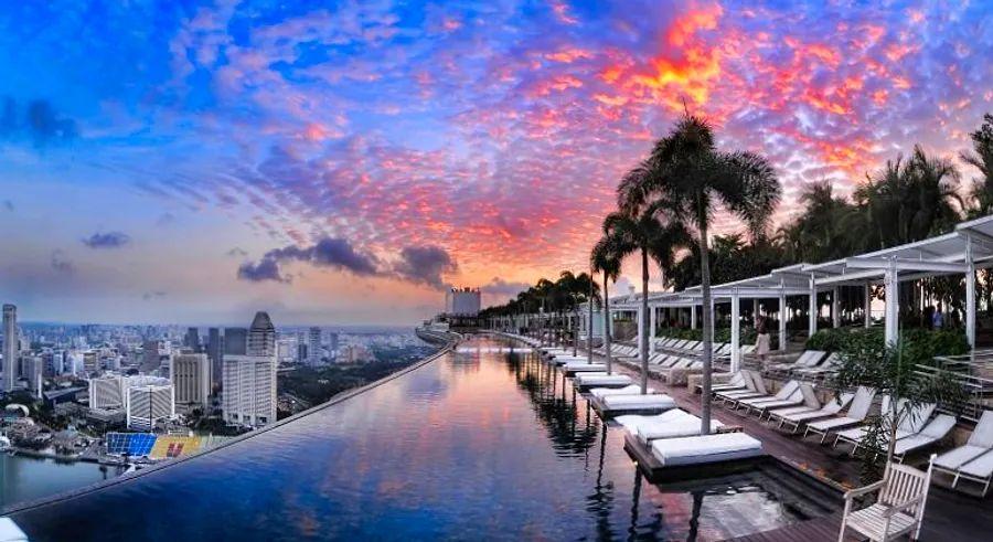 Cover Image for 8 Must-See Activities in Singapore