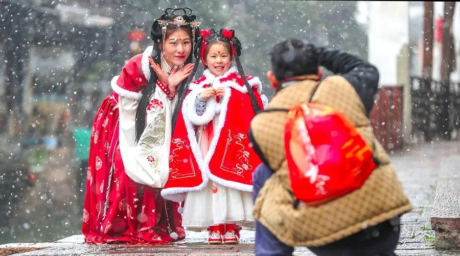 Cover Image for For some Spring Festival celebrants in China, wearing traditional attire adds a unique time-traveling element to their festivities.