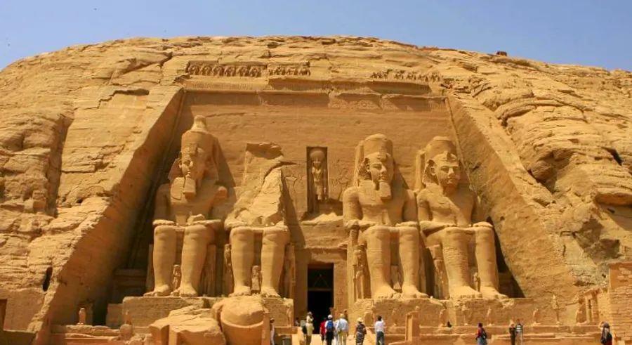 Cover Image for The Nile’s most remarkable sites lie between Aswan and Luxor, showcasing Egypt’s rich history and timeless wonders.