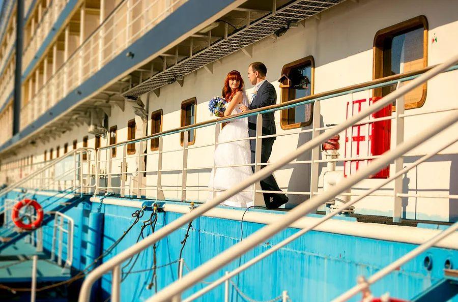 Cover Image for Cruise Weddings: Everything You Should Know About Saying 'I Do' on the Water