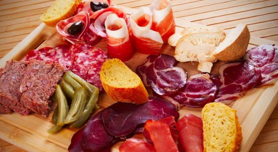 Cover Image for Top Culinary Delights in South America (and the best places to try them)