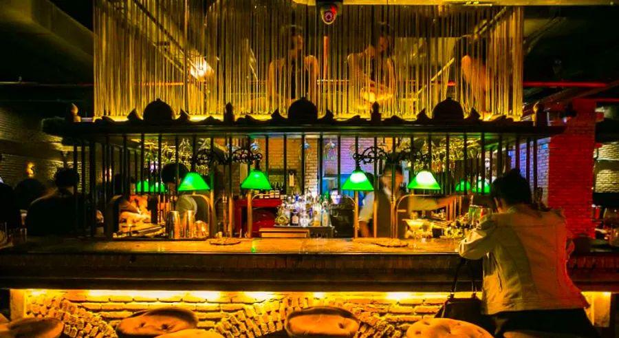 Cover Image for Top nightlife spots in Bangkok: Explore the best of Asia’s vibrant party capital