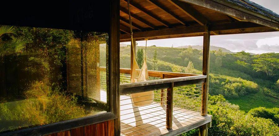 Cover Image for Top 16 Airbnbs in Hawai‘i, from Honolulu to Kona