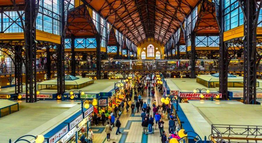 Cover Image for Top Shopping Destinations in Budapest