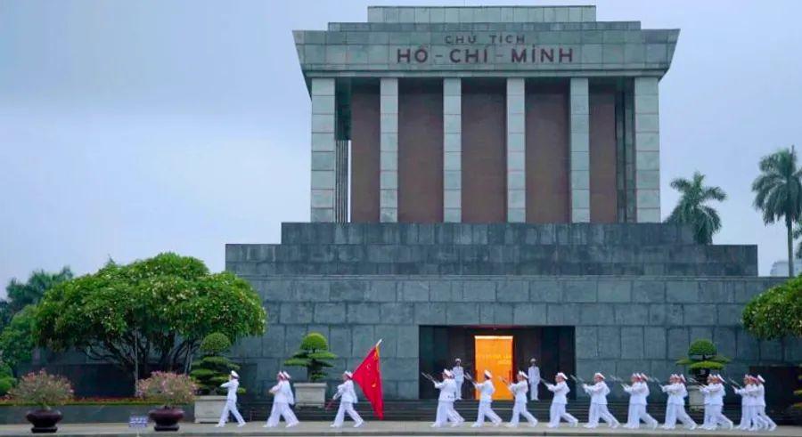 Cover Image for A comprehensive guide to visiting the Ho Chi Minh Mausoleum, one of Hanoi's most iconic landmarks.