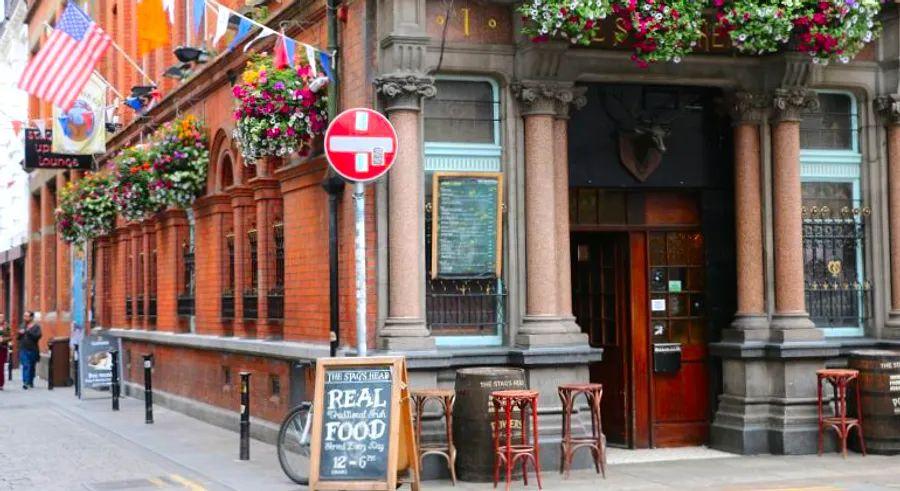 Cover Image for Dublin's finest pubs: A feast of food, pints, and merriment