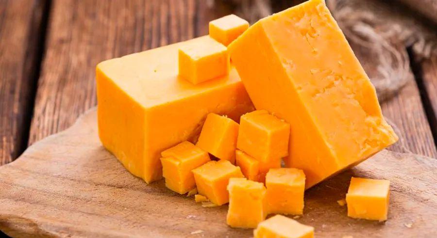 Cover Image for The Cheddar Dynasty: The Rise of a Global Cheese Powerhouse