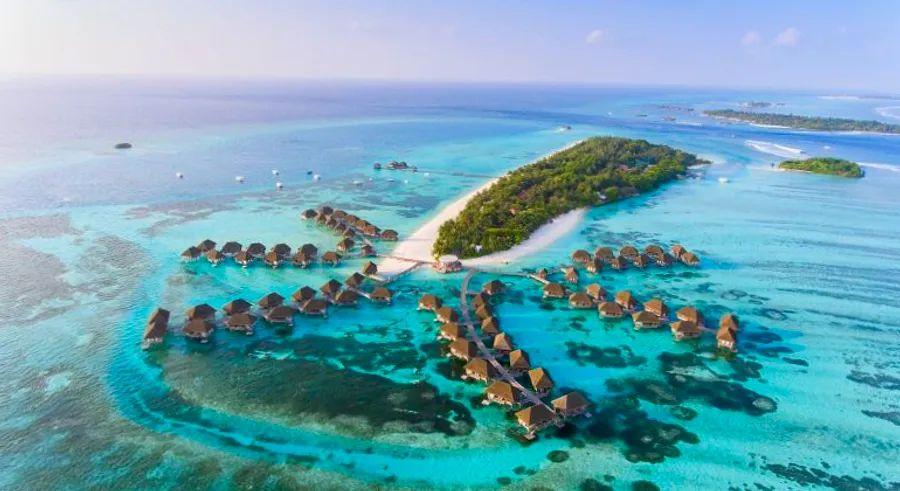 Cover Image for Maldives removes all entry restrictions for travelers