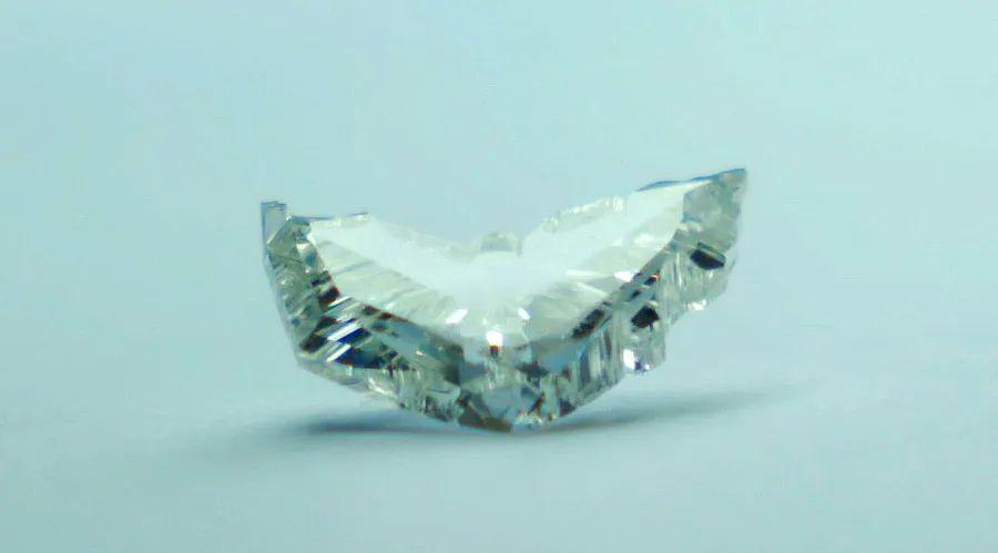 Cover Image for A technology company is cultivating diamonds in the desert