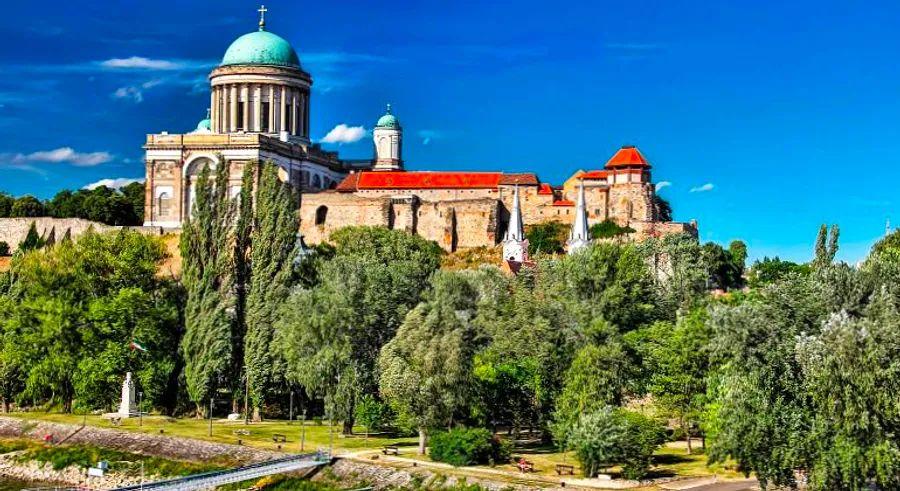 Cover Image for Beyond Budapest: 5 incredible day trips from Hungary's capital