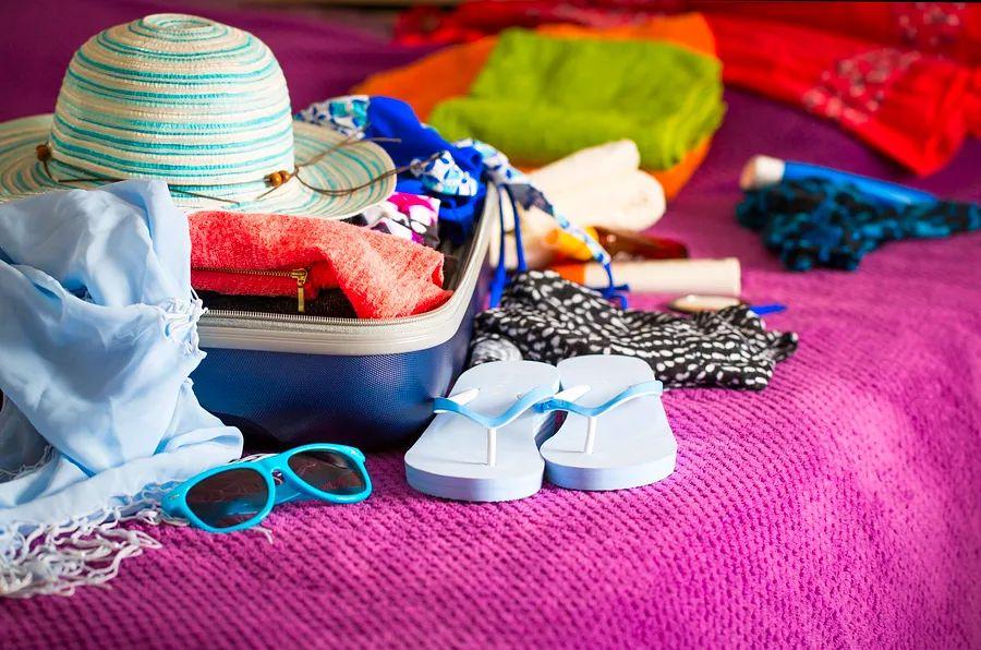 Cover Image for What to wear on a cruise: A guide to cruise outfits and line-specific dress codes