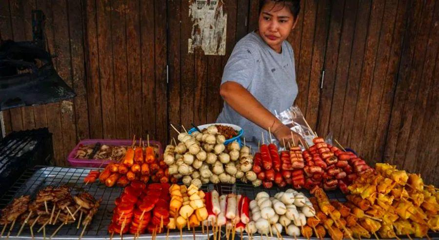Cover Image for 40 Thai Dishes We Can't Live Without