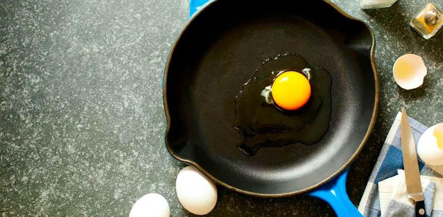 Cover Image for What Are Those White Strands in Raw Eggs?