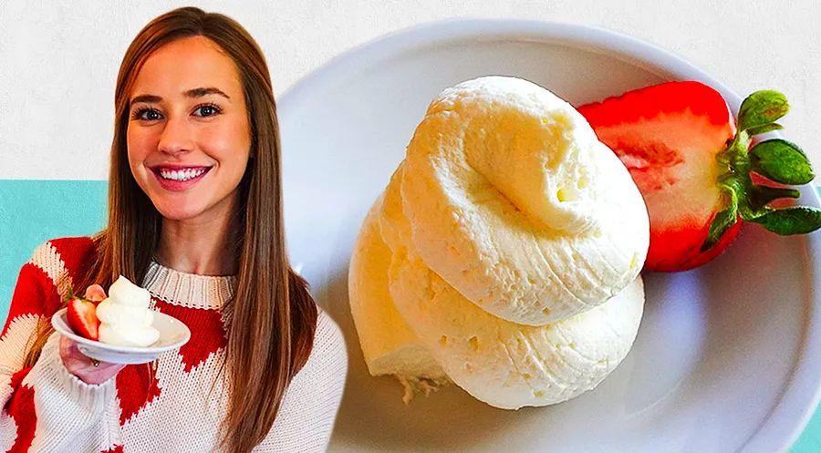 Cover Image for This 3-Ingredient Airy Cheesecake Is the Dream Dessert You've Been Craving
