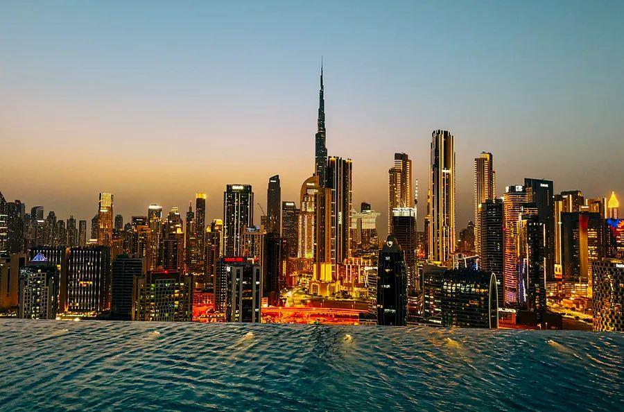 Cover Image for Celebrity chefs and breathtaking vistas: A closer look at the new Lana from the Dorchester Collection in Dubai