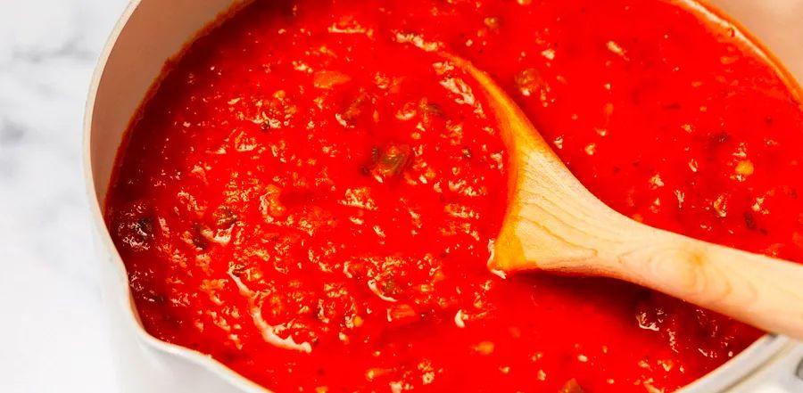 Cover Image for 3 Simple Ways to Thicken Your Tomato Sauce