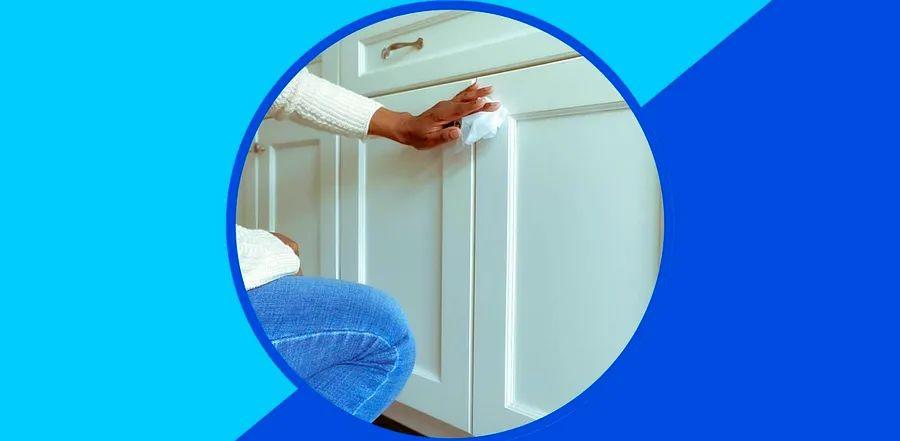 Cover Image for The Brilliant Cabinet-Cleaning Hack I Learned from My Friend’s Mom