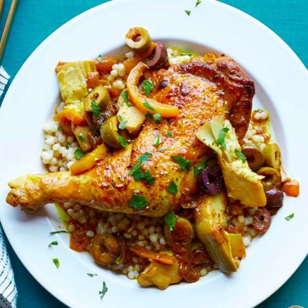 Cover Image for A Culinary Journey: 10 Complete Menus from Around the World